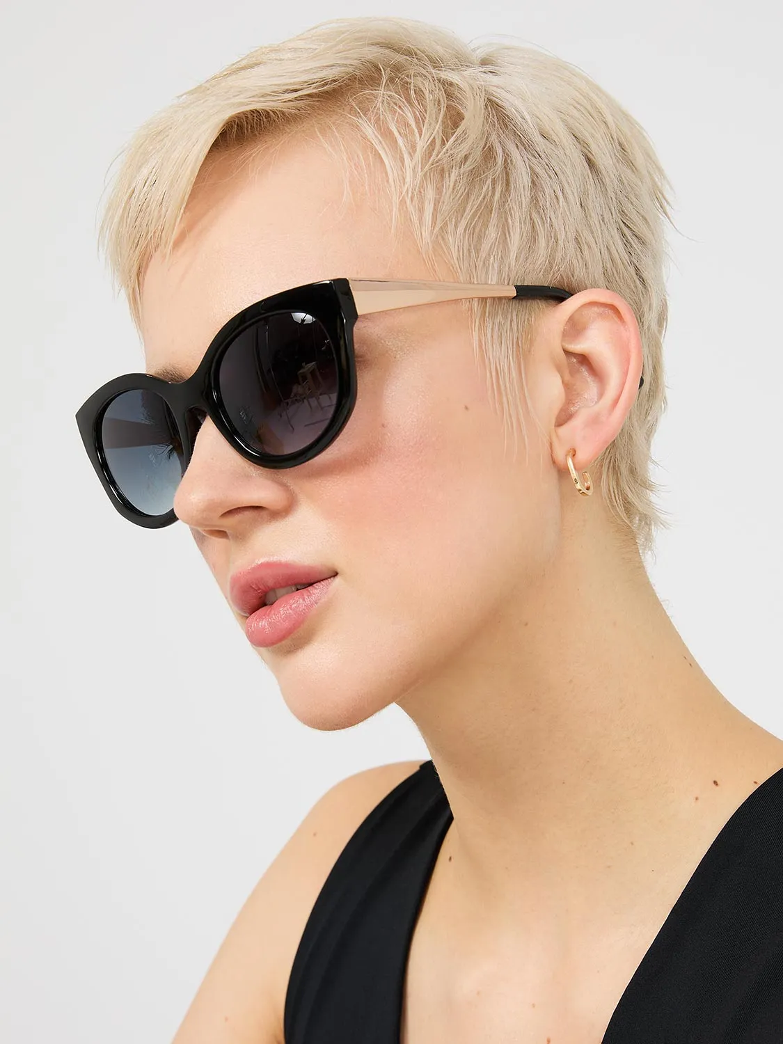 Cat Eye Sunglasses With Metal Details