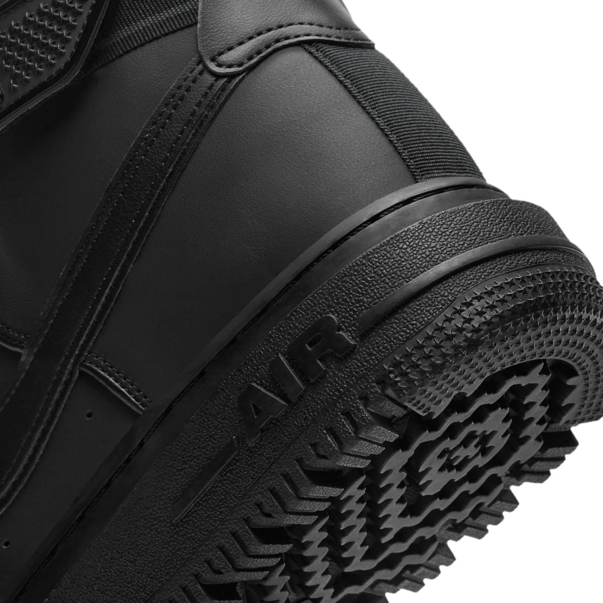 Nike Air Force 1 Boot Total Black